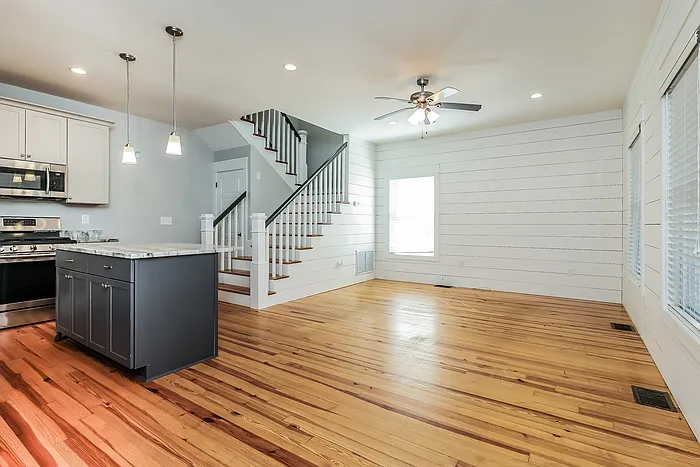 5 E Hampstead Sq #B — Photo 6