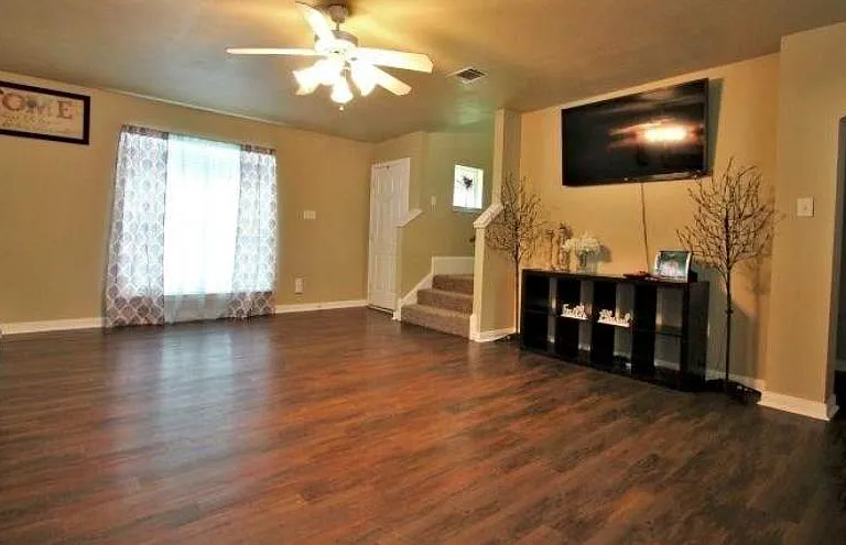 4121 McFarland Dr — Photo 4