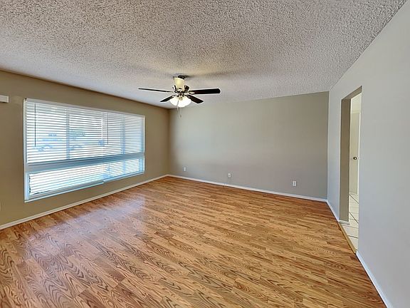 3rd image of 3714 W Glenn Dr