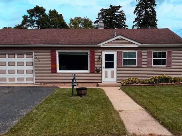 1408 N Madison St, Woodstock, IL 60098