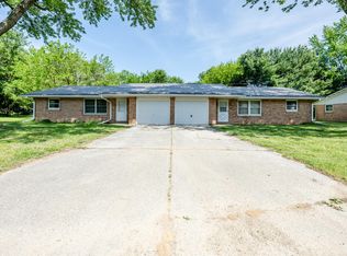 6830 E Napier Ave, Benton Harbor, MI 49022