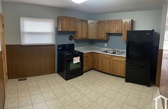 4th image of 10341 Baron Dr