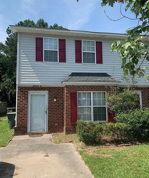 2513A Bluff View Ct — Photo 1