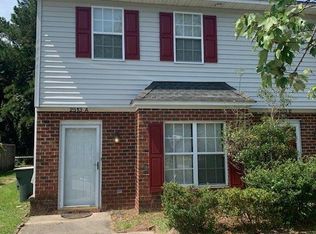 2513A Bluff View Ct, Greenville, NC 27834