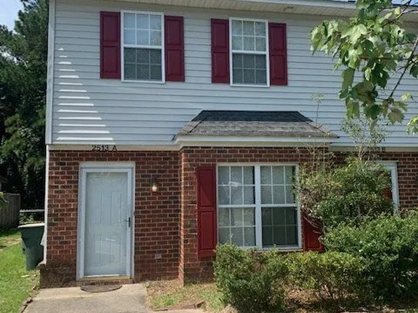 2513A Bluff View Ct, Greenville, NC 27834