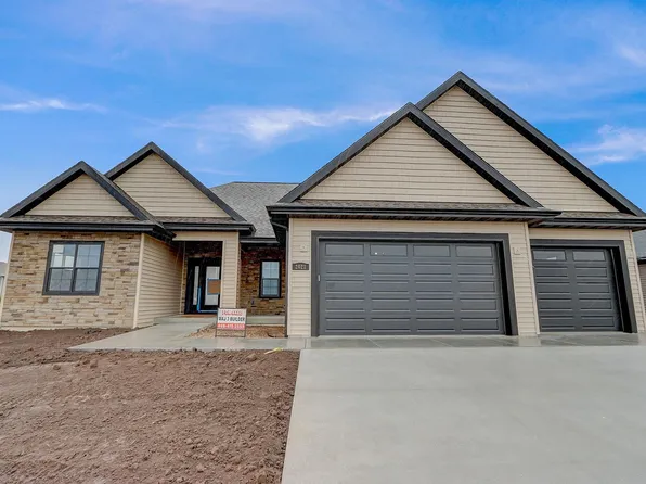 2021 Mulberry St, Sauk City, WI 53583
