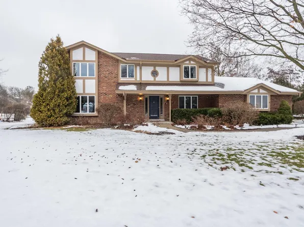 20960 Coventry DRIVE, Brookfield, WI 53045