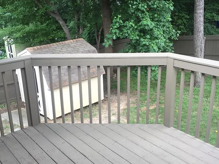 400 Drolmond Dr — Photo 3