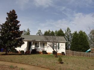 208 Edward Ct, Mebane, NC 27302