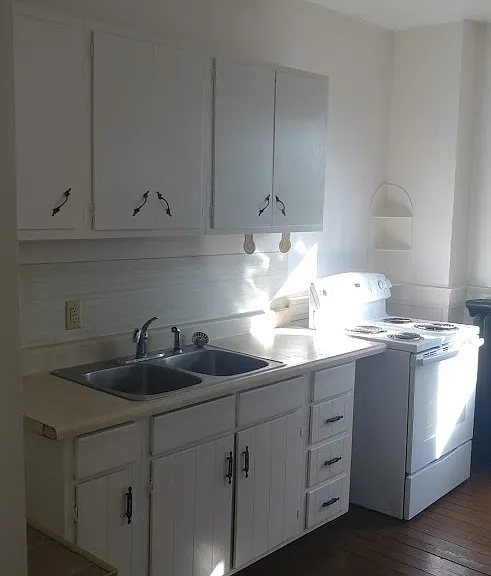 317 Hickory St #2 — Photo 8