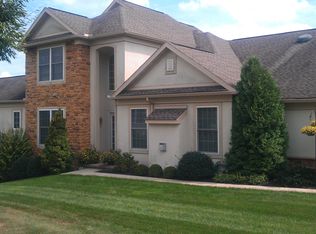 660 Crestgate Pl, Millersville, PA 17551