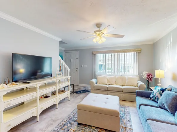 69 Marco Villas E #Id1546079p, Marco Island, FL 34145