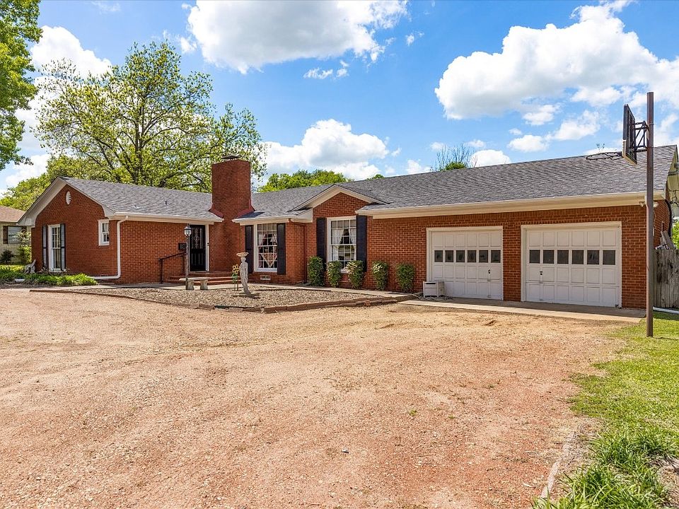 1805 N Preston St, Ennis, TX 75119 MLS 20301732 Zillow