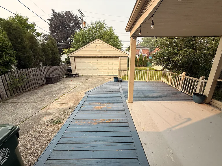 2056 Lennon St — Photo 29