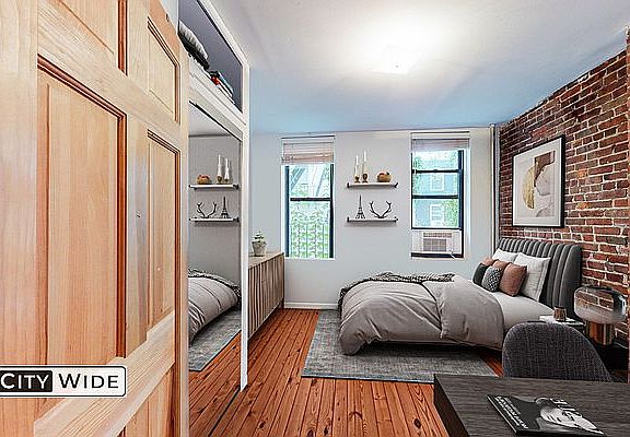 2nd image of 309 E 9th St APT 3C