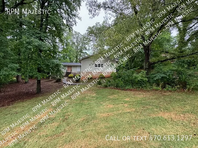 3518 Moonlight Ct — Photo 22