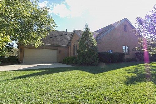 3rd image of 7001 Rosecliff Pl
