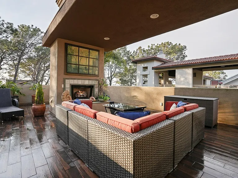 13601 Nogales Dr — Photo 30