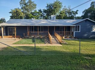 19075 Genevieve Rd, Redding, CA 96003