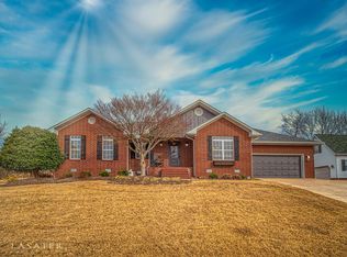 223 Hogan Dr, Harrison, AR 72601