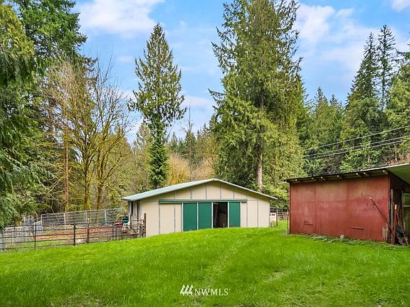 5th image of 14526 232nd Ave NE