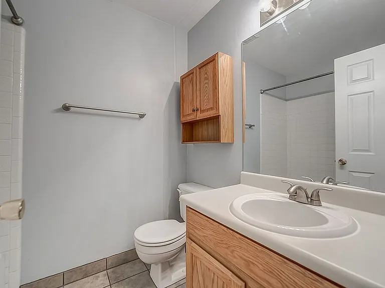 947 N University Ave #8 — Photo 12