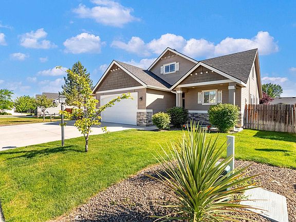 2nd image of 808 Brampton Dr