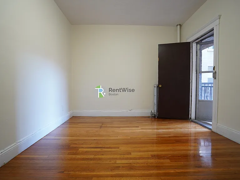 1634 Commonwealth Ave #9 — Photo 10