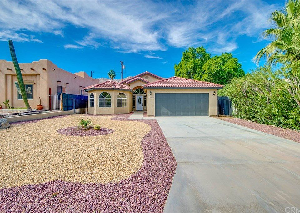 1st image of 54805 Avenida Obregon