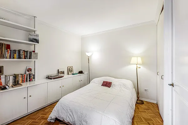 Rented by Compass | media 6