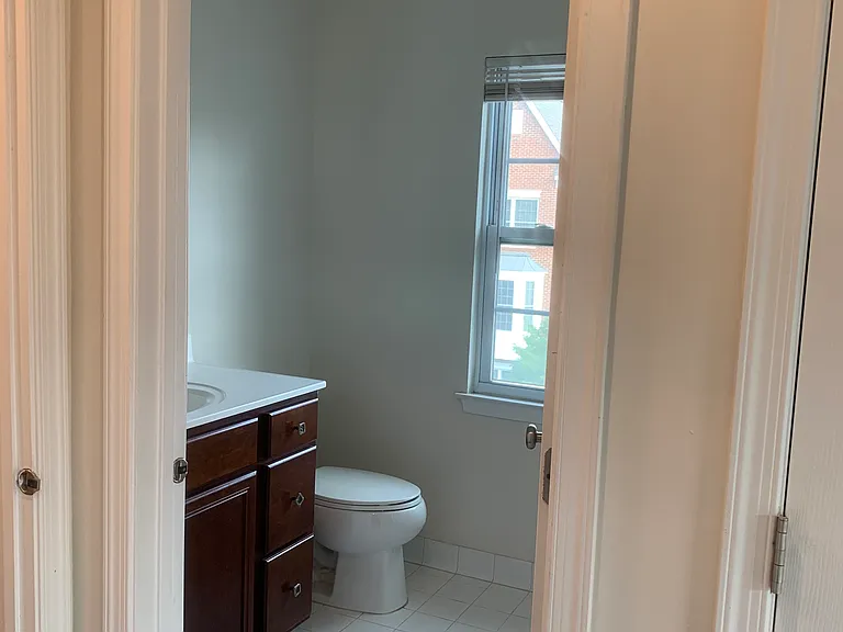 25128 Neptune Ter — Photo 22