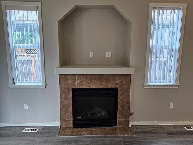 15626 8th Avenue Ct E — Photo 16