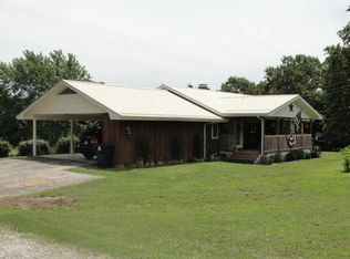 966 Cleveland Rd, Houston, MO 65483