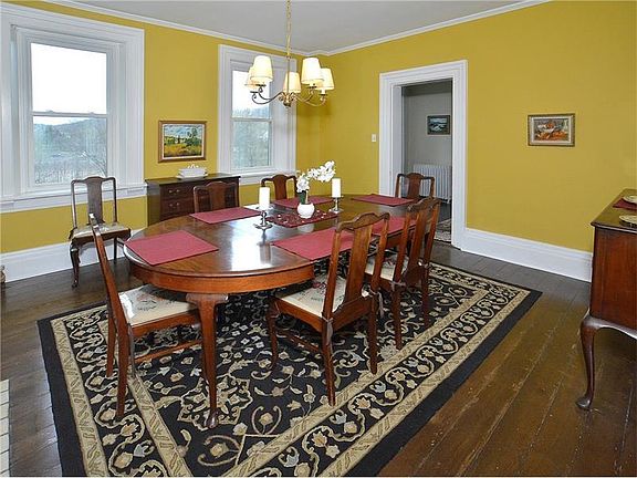5th image of 129 Huntland Farm Ln