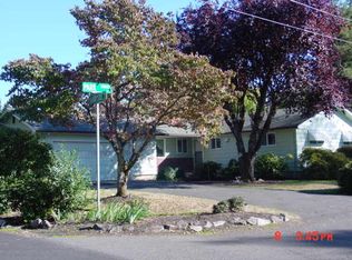 845 Park Ter, Eugene, OR 97404