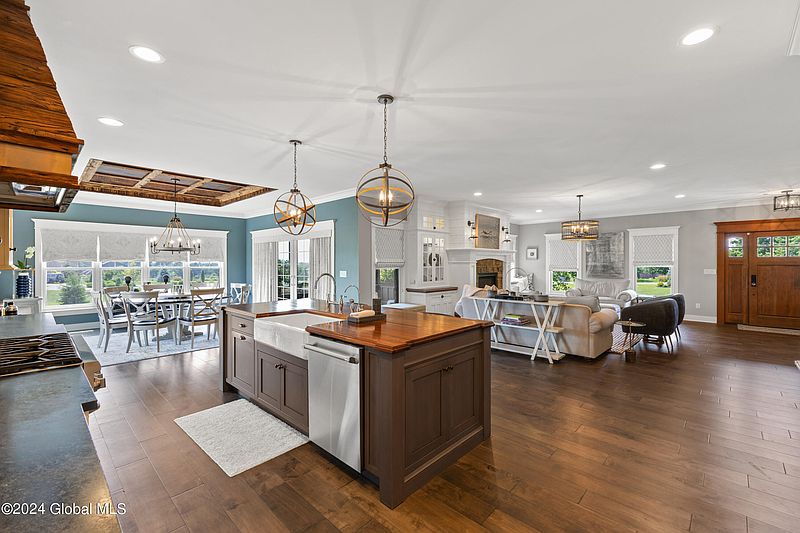 5th image of 84 Brown Road