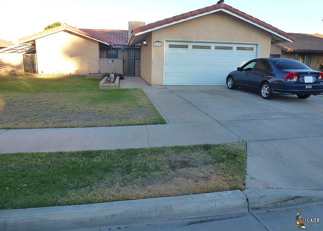 1st image of 2025 Woodside Dr