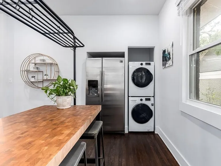 1473 Beecher St SW — Photo 12