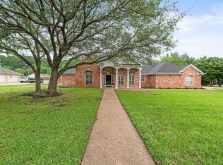 114 Greentree Dr, Crawford, TX 76638