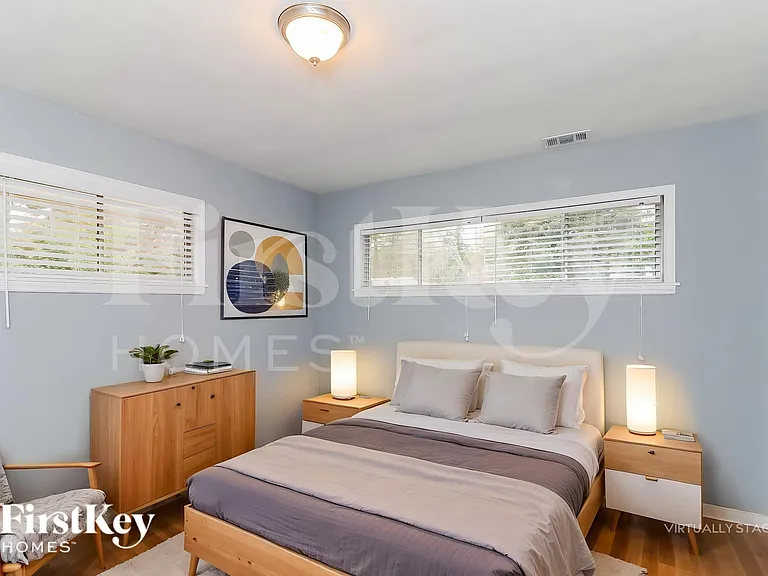 3453 Woods Dr — Photo 12
