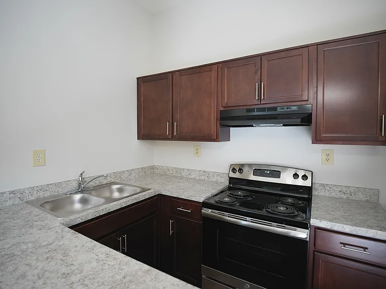 1200 E Broadway #5 — Photo 5