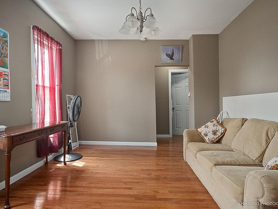 1st image of 619 N Lincoln Ave APT 2