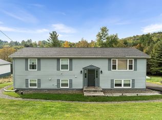 633 Echo Rd, Vestal, NY 13850