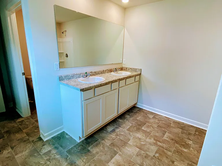 202 Creekview Way — Photo 29