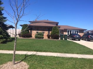 7504 W Haystack Ln, Frankfort, IL 60423