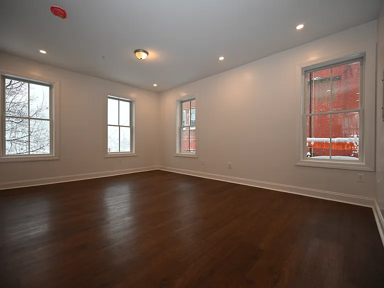 10 S Main St #2 — Photo 6