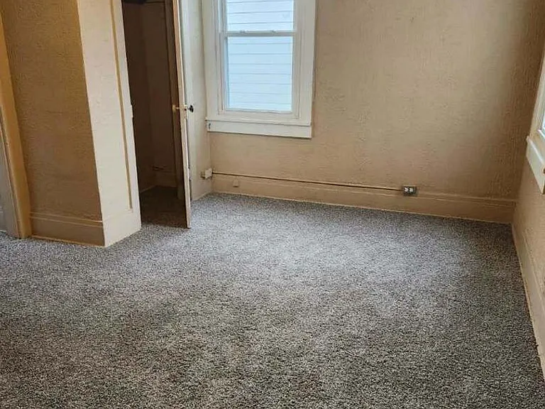 1489 Washington Ave — Photo 10