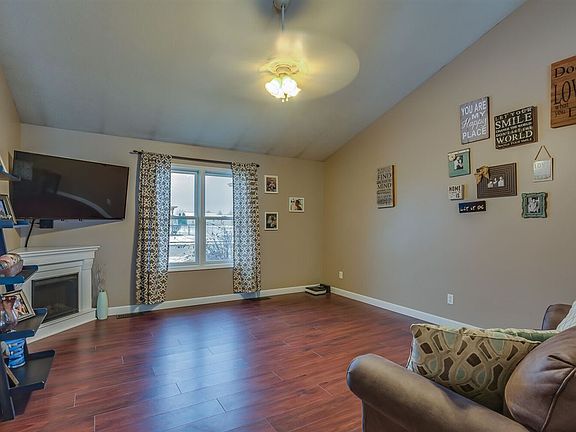 5th image of 58689 Dunstin Ct