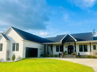 3732 Elysian Fields Dr, Saraland, AL 36571