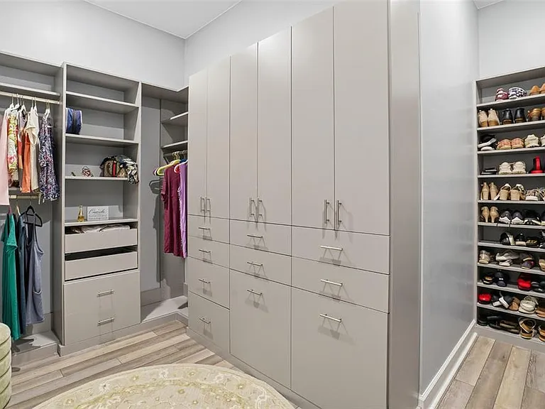 Pebble Ridge Dr — Photo 46